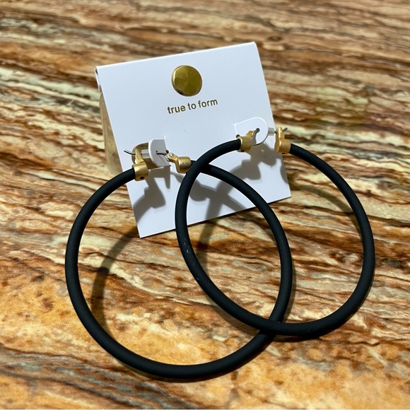 True To Form - Picture 14 of 14